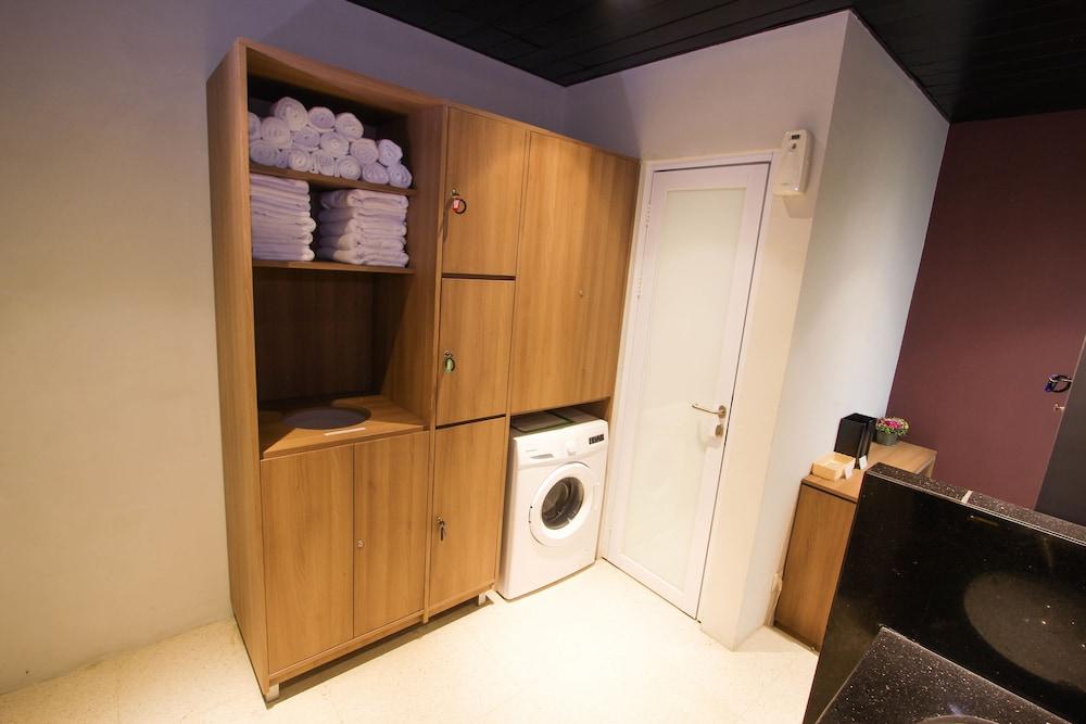 Kuretakeso Kemang Hotel Джакарта Екстериор снимка