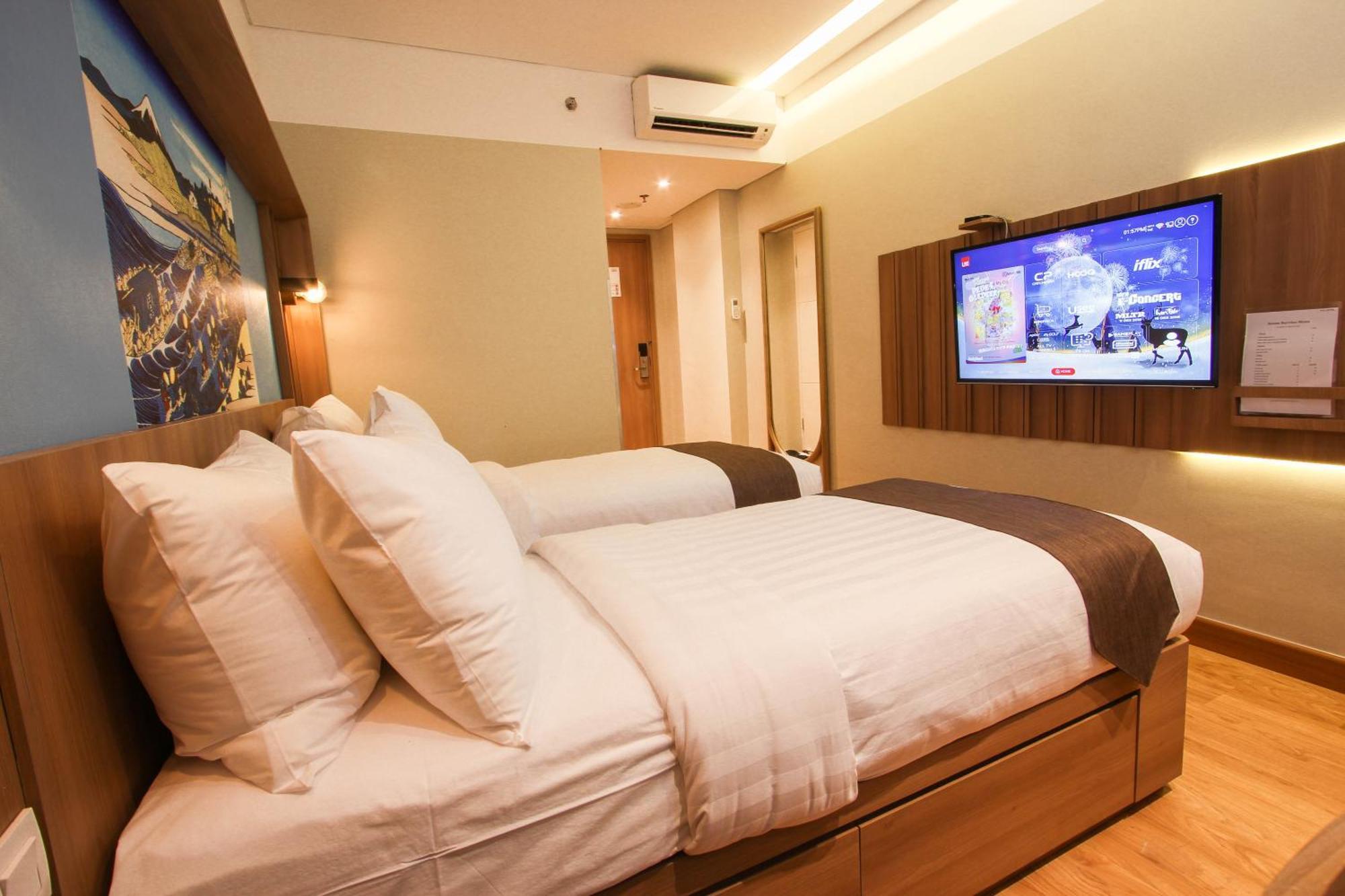 Kuretakeso Kemang Hotel Джакарта Екстериор снимка