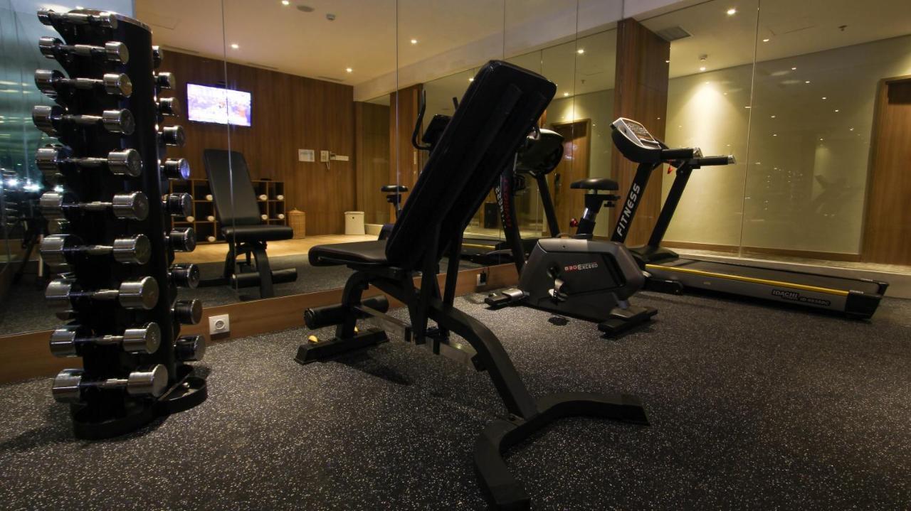Kuretakeso Kemang Hotel Джакарта Екстериор снимка