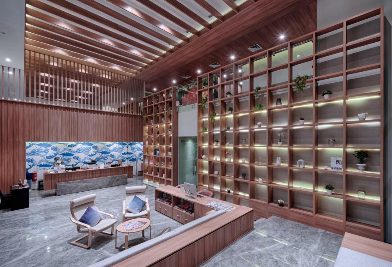 Kuretakeso Kemang Hotel Джакарта Екстериор снимка