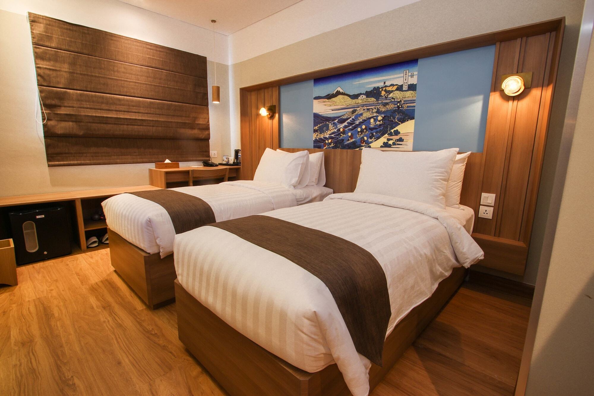 Kuretakeso Kemang Hotel Джакарта Екстериор снимка